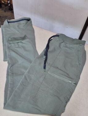 Fabletics Women's Sage Green Drawstring Joggers with Zip Pocket Detail